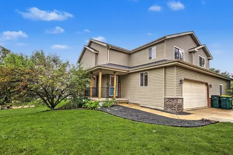 510 Nightingale Ln, Cottage Grove, WI 53527
