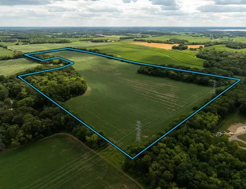 61 70 Ml Acres Kong Rd, Stoughton, WI 53589