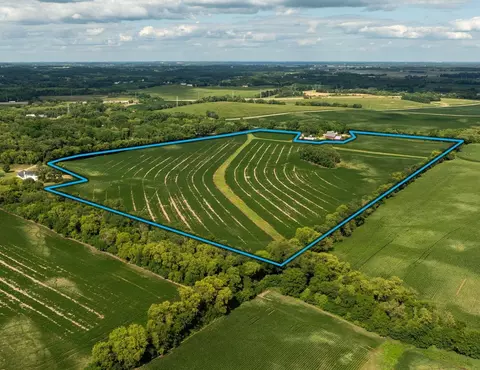55 48 Ml Acres Kong Rd, Stoughton, WI 53589