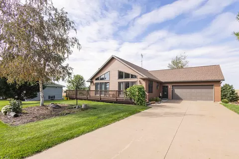 921 S Brandy St, Cuba City, WI 53807