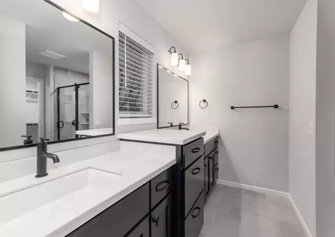 Bath - 1816 August Moon Dr, Madison, WI 53718 photo 1 of 2