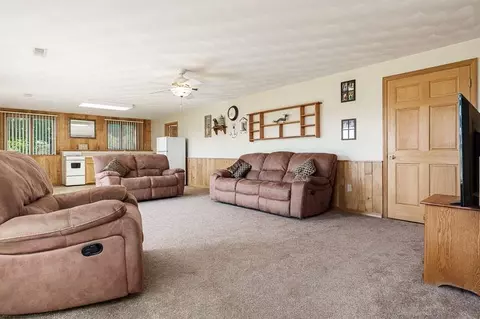 Living - 9702 W State Road 81, Newark, WI 53511 photo 5 of 8