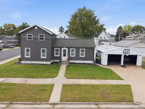 626 Mansion St, Mauston, WI 53948