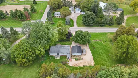 5688 S Bird St, Sun Prairie, WI 53590