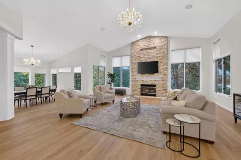 9133 Blackhawk Rd, Middleton, WI 53562