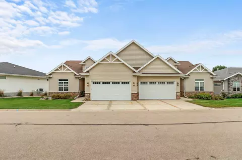 12 Prince Way, Fitchburg, WI 53711