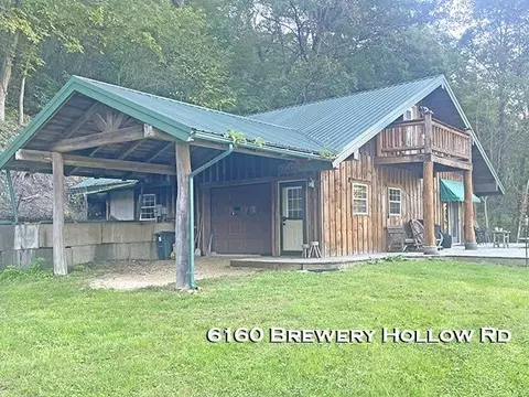 6160 Brewery Hollow Rd, Cassville, WI 53806