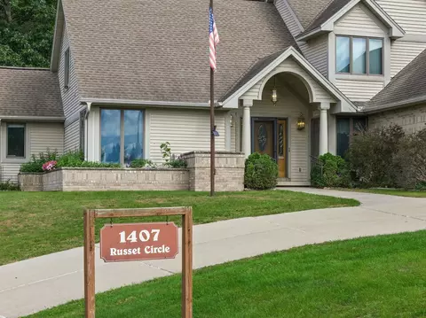 1407 Russet Cir, Reedsburg, WI 53959