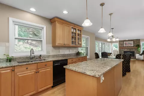 3767 Birch Trl, Cross Plains, WI 53528