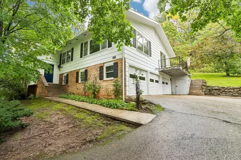6006 Greentree Rd, Madison, WI 53711