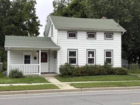 307 N Pearl St, Janesville, WI 53548