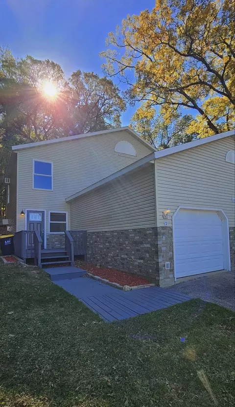 1184 Canyon Rd #1, Wisconsin Dells, WI 53965