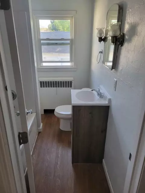 Bath - 307327 E Main St, Brandon, WI 53919 photo 2 of 3