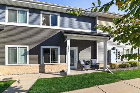 1325 Bunker Hill Dr #1107, Sun Prairie, WI 53590