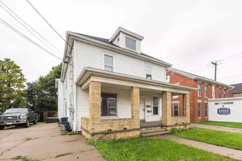 165 W Pine St, Platteville, WI 53818