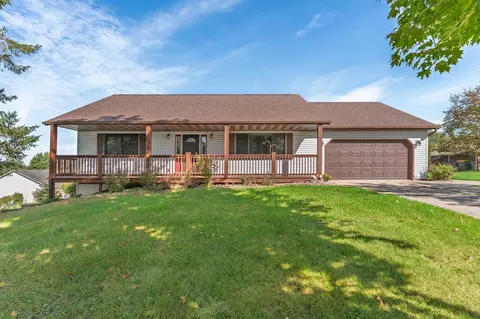 911 19th St, Reedsburg, WI 53959