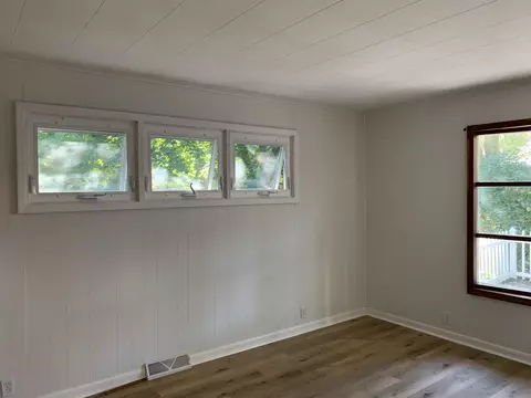 Living - 1112 Eaton Ave, Beloit, WI 53511 photo 8 of 10