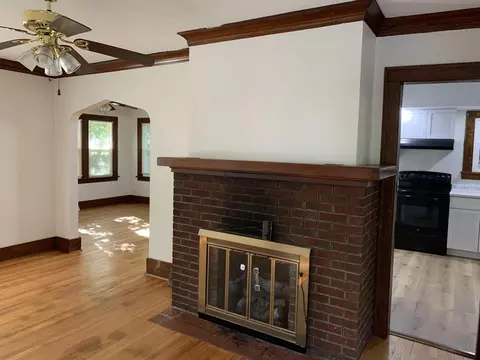 Living - 1112 Eaton Ave, Beloit, WI 53511 photo 1 of 10