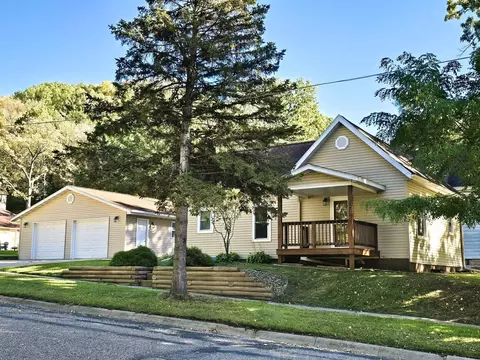 515 E South St, Richland Center, WI 53581