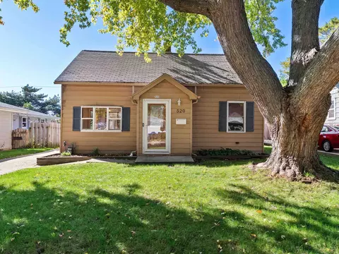 520 S 27th St, Sheboygan, WI 53081