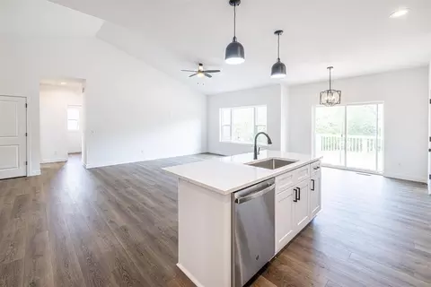 617 Millar Dr, Beloit, WI 53511 photo 6