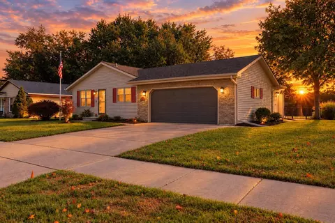 3627 Tripp Rd, Janesville, WI 53547