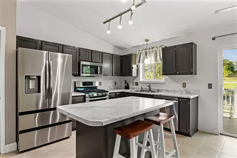 535 Goldenrod Cir, Verona, WI 53593