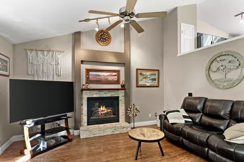 535 Goldenrod Cir, Verona, WI 53593