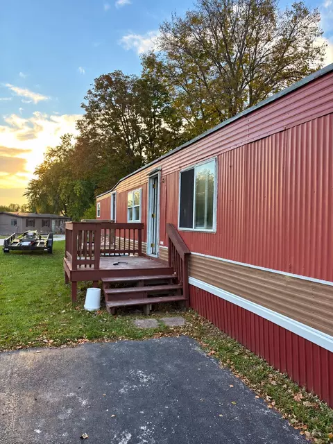 728 Wisconsin 57 Rd #42, Plymouth, WI 53073