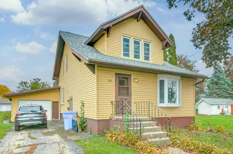 305 Union St, Watertown, WI 53098