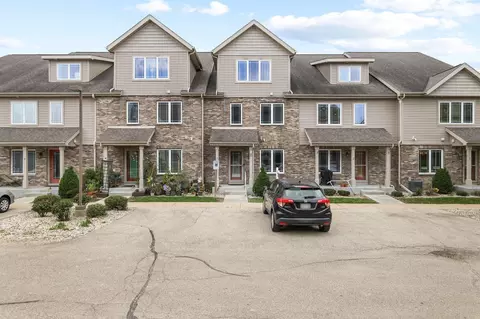 6720 Fairhaven Rd #3, Madison, WI 53719