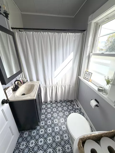 Bath - 1350 Eagle St, Rhinelander, WI 54501 photo 1 of 2