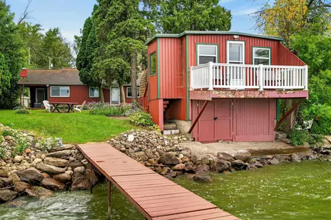 1912 Barber Dr, Stoughton, WI 53589