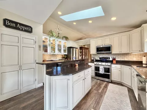 Kitchen - 5106 Monarch Cir, Beloit, WI 53511 photo 6 of 8