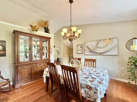 Dining - 5106 Monarch Cir, Beloit, WI 53511 photo 2 of 4