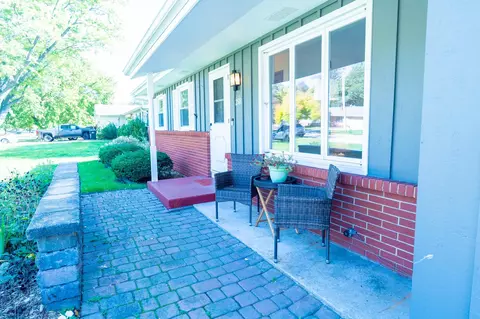 2508 N Bootmaker Dr, Beloit, WI 53511 photo 2