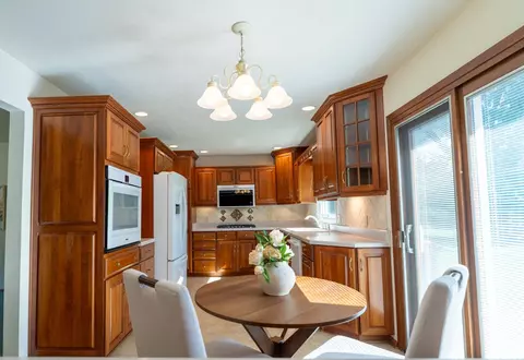 2508 N Bootmaker Dr, Beloit, WI 53511 photo 3