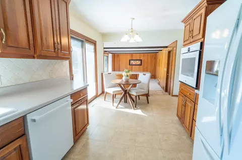2508 N Bootmaker Dr, Beloit, WI 53511 photo 5