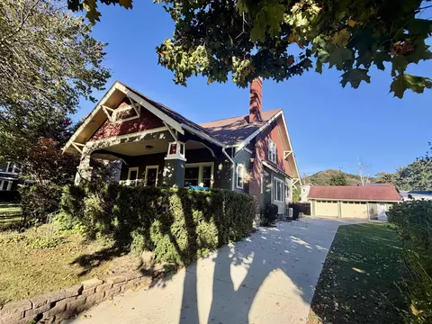 631 N Church St, Richland Center, WI 53581