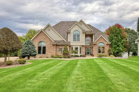 1225 Saint Patrick Way, Sun Prairie, WI 53590