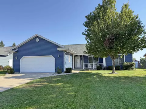 2335 Garden Dr, Janesville, WI 53546