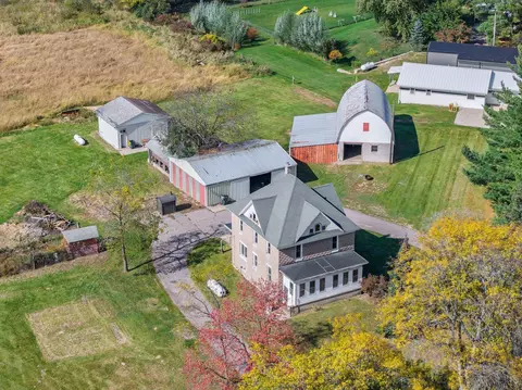 S2663 County V Road, Reedsburg, WI 53959