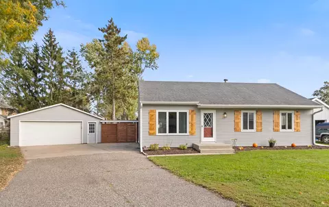 412 8th Street Cir, Prairie Du Sac, WI 53578