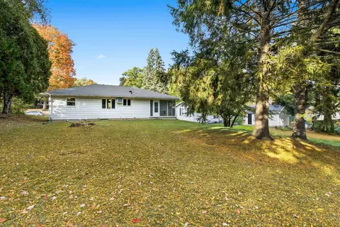 Exterior - 328 Knowlton St, Waterloo, WI 53594 photo 3 of 6