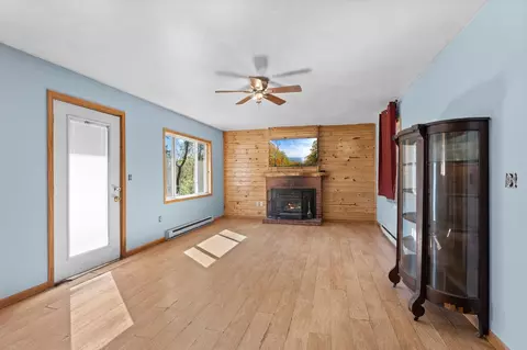 Living - w9449 Wisconsin 33, Wonewoc, WI 53968 photo 1 of 3