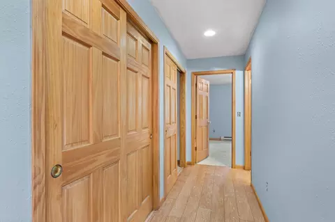 Entry Way - w9449 Wisconsin 33, Wonewoc, WI 53968 photo 3 of 3