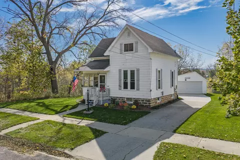 217 Clark St, Reedsburg, WI 53959