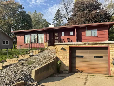 606 Stori Dr, Richland Center, WI 53581