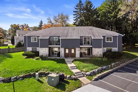 1108 Whispering Pines Way, Fitchburg, WI 53713
