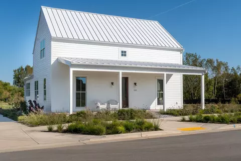 4029 Serenbe St, Middleton, WI 53562